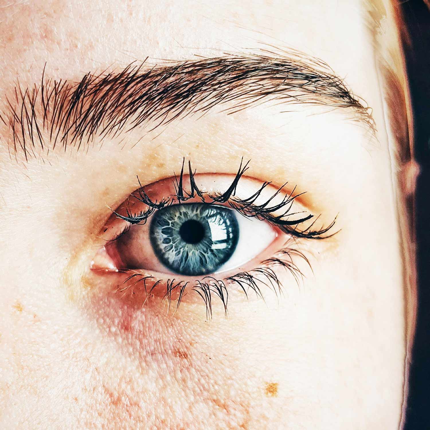 EMDR Eye Movement Desensitization and Reprocessing Therapy Caloundra, Sunshine Coast Joana Miranda providing EMDR Therapy in Caloundra and Eumundi, helping clients heal from trauma and emotional distress using Eye Movement Desensitization and Reprocessing.